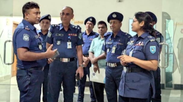 গোবিন্দগঞ্জ থানা পরিদর্শন করলেন গাইবান্ধার পুলিশ সুপার নিশাত এ্যঞ্জেলা